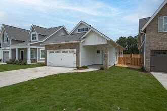 3776 Patton Crst in Hoover, AL - Building Photo - Building Photo