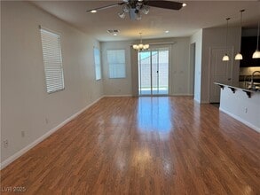 946 Monte Etna Ave in Henderson, NV - Building Photo - Building Photo