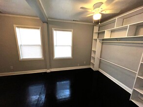 10655 S Hoxie Ave in Chicago, IL - Building Photo - Building Photo