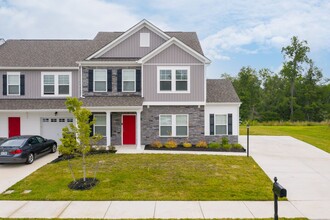 5116 Berkley Mill Dr in Chester, VA - Foto de edificio - Building Photo
