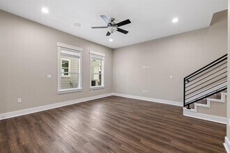 1702 Cedar Bend Dr in Austin, TX - Building Photo - Building Photo