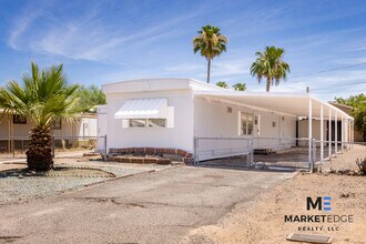 643 S 93rd Way in Mesa, AZ - Building Photo - Building Photo