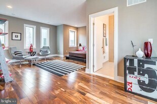 826-28 N 3rd St in Philadelphia, PA - Building Photo