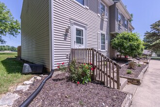 1635A W Amos Dr in Columbia, MO - Building Photo - Building Photo