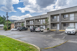 Aspen Village Durango in Durango, CO - Building Photo - Building Photo