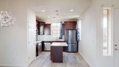 31 Camino Cerro Escondido in Santa Fe, NM - Building Photo - Building Photo