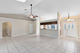 4924 Raylene Way in St. Cloud, FL - Building Photo - Building Photo