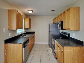 13204 Laraway Ct in Riverview, FL - Foto de edificio - Building Photo