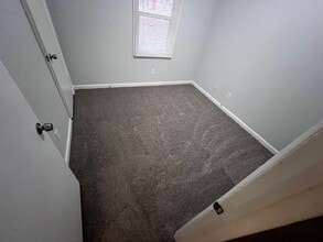 8295 Glenwoods Terrace in Riverdale, GA - Building Photo - Building Photo