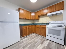 904 South St in Peekskill, NY - Building Photo