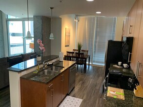 475 S Church St in Charlotte, NC - Building Photo - Building Photo