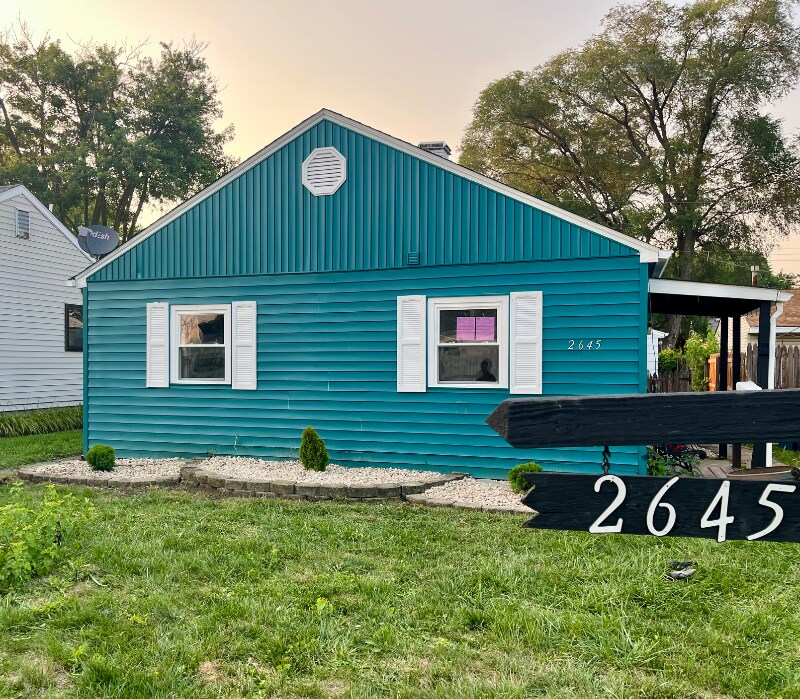 2645 Strong St in Highland, IN - Building Photo