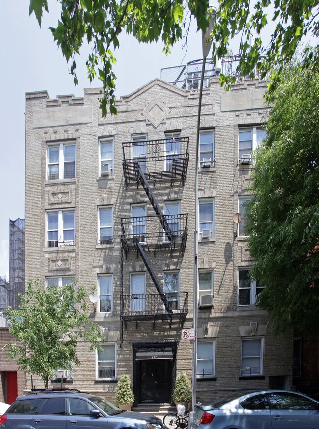 277 7th St in Brooklyn, NY - Foto de edificio - Building Photo
