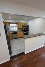 293 Avenue C in Bayonne, NJ - Building Photo - Building Photo