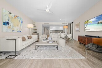 106 Inlet Way in Palm Beach Shores, FL - Building Photo - Building Photo