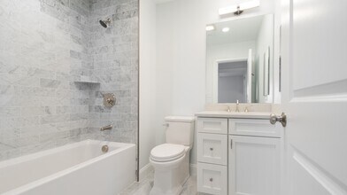 730 E Broadway in Boston, MA - Building Photo - Building Photo