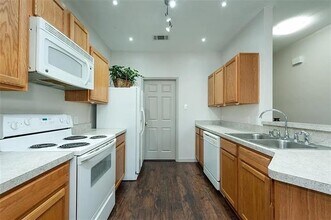 2816 Weslayan Dr in Denton, TX - Building Photo - Building Photo