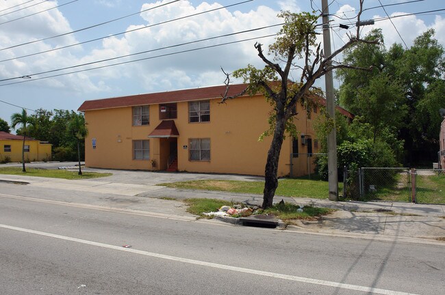 1150 NW 29th St in Miami, FL - Building Photo - Building Photo