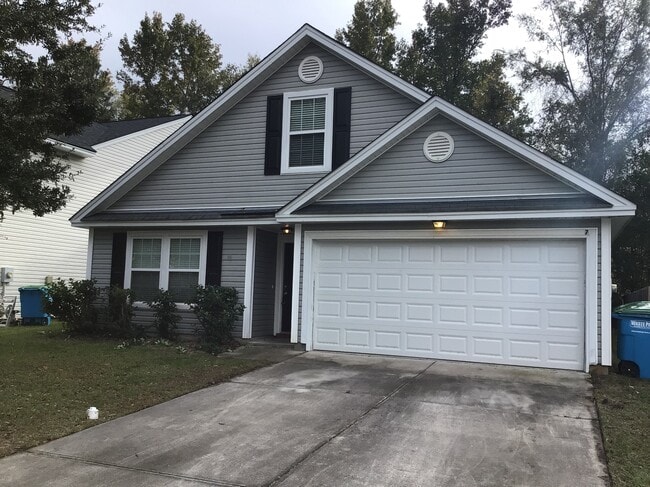 property at 7 Holly Springs Cir