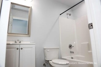 1649 Wrigley Dr in Odessa, TX - Foto de edificio - Building Photo