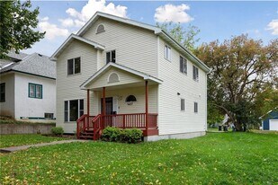 1427 N Morgan Ave in Minneapolis, MN - Building Photo