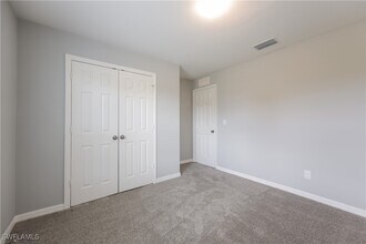 3111 62nd St W in Lehigh Acres, FL - Foto de edificio - Building Photo
