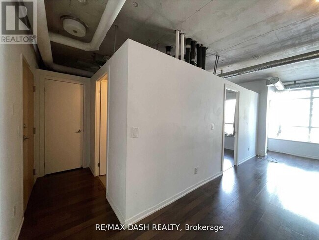 38 Joe Shuster Way in Toronto, ON - Building Photo - Building Photo