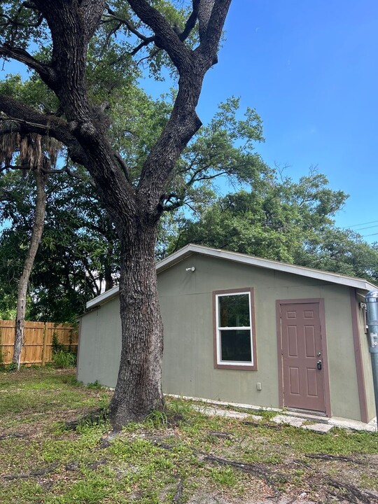 1567 19th St in Sarasota, FL - Foto de edificio