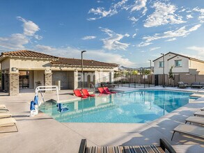 250 Yasmin Daylily Pl in Henderson, NV - Building Photo - Building Photo