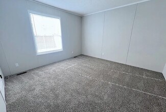 6581 Hillcrest Dr in Holly, MI - Foto de edificio - Building Photo