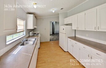 3434 Armstrong St in Jacksonville, FL - Building Photo - Building Photo