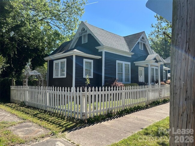 412 W Horah St in Salisbury, NC - Building Photo - Building Photo