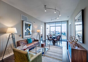 The Confluence in Denver, CO - Foto de edificio - Building Photo