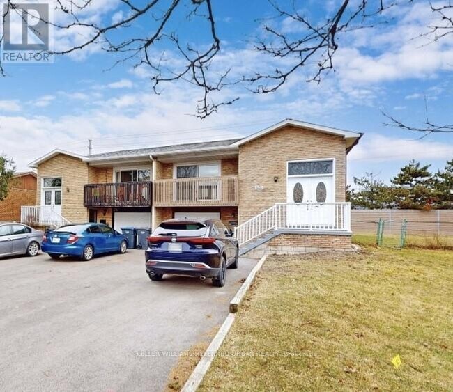 133 Manitou Crescent in Brampton, ON - Building Photo - Building Photo