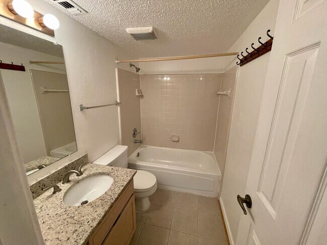 1524 Lincoln Way, Unit Top Floor - Tyson’s Corner in McLean, VA - Foto de edificio - Building Photo