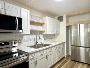 111 Kahului Beach Rd, Unit D321 in Kahului, HI - Building Photo - Building Photo