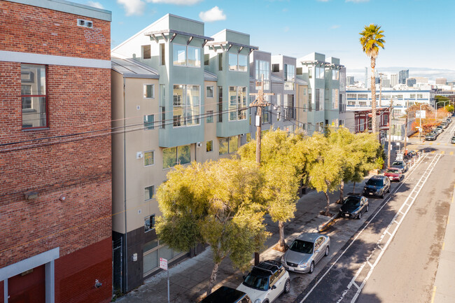 2412 Harrison St in San Francisco, CA - Building Photo - Building Photo