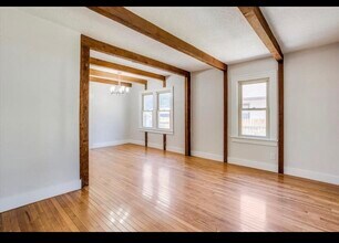 1422 S Laura Ave in Wichita, KS - Building Photo - Building Photo