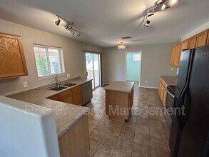 13261 W Gelding Cir in Surprise, AZ - Building Photo - Building Photo