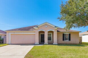 1716 Hollow Glen Dr in Middleburg, FL - Building Photo