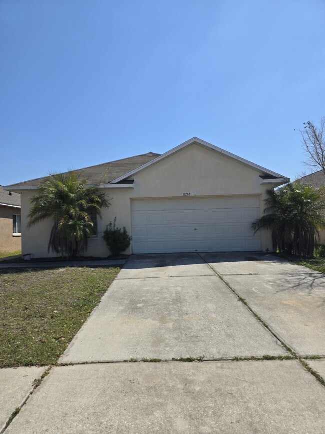 property at 11752 Lynmoor Dr