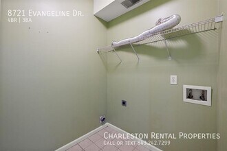 8721 Evangeline Dr in North Charleston, SC - Building Photo - Building Photo