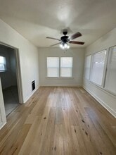 1059 in Long Beach, CA - Foto de edificio - Building Photo