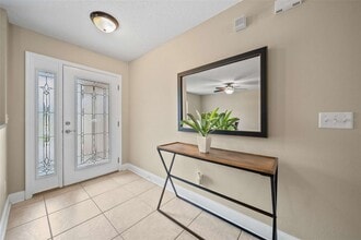 11 Riviera Estates Ct in Palm Coast, FL - Foto de edificio - Building Photo