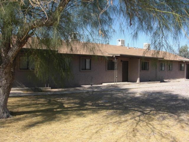 4-plex way under market in Casa Grande, AZ - Building Photo - Building Photo