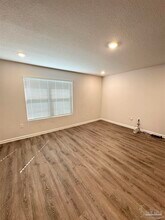 6311 Burrow Ln in Bellview, FL - Building Photo - Building Photo