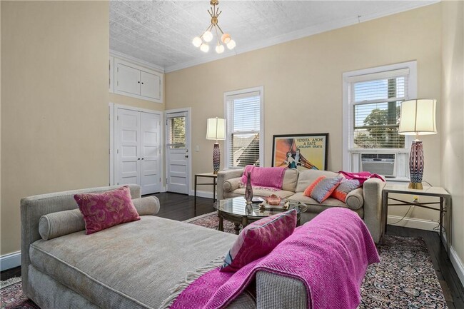 property at 461 Warburton Ave