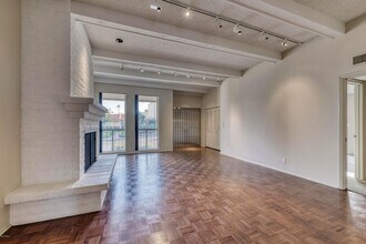 7145 E McDonald Dr in Paradise Valley, AZ - Building Photo - Building Photo