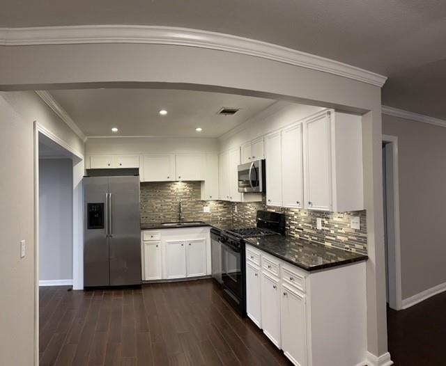 property at 4702 Ella Blvd