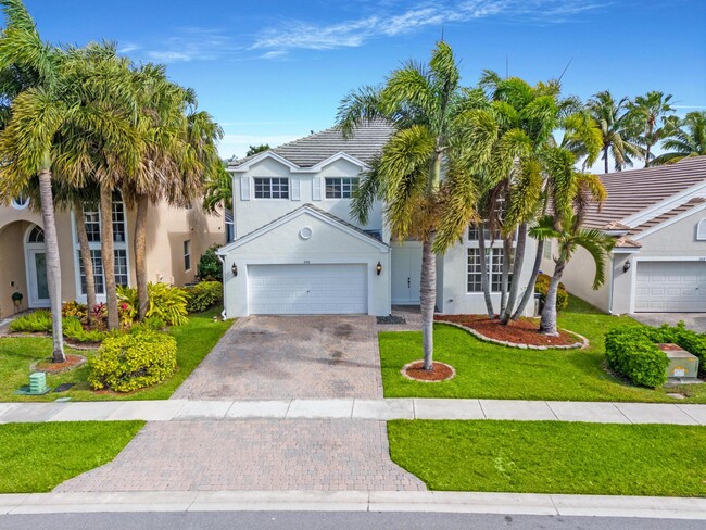 266 Berenger Walk in Royal Palm Beach, FL - Building Photo - Building Photo